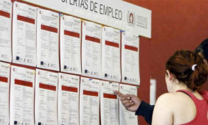 El desempleo en España aumenta en 231.500 personas en el primer trimestre, el mayor aumento desde 2013, el empleo público en máximos históricos