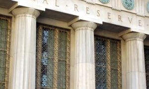 La Reserva Federal deja la puerta abierta a una subida de tipos de interés si la inflación se mantiene persistentemente por encima del objetivo del 2%