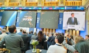 TSK debuta en Bolsa con una ganancia del 4,55%