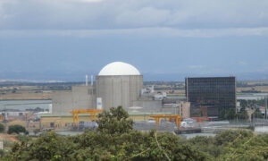 El Gobierno amplía la vida útil de la central nuclear de Almaraz hasta junio de 2030, pero mantiene la fecha de cierre de 2035