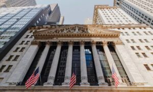 La rentabilidad por dividendo del S&P 500 cae al 1,04 por ciento, el nivel más bajo registrado