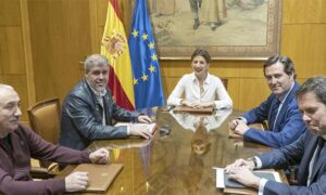 El Gobierno subirá el salario mínimo, que ya es el más frecuente en España, antes de las elecciones